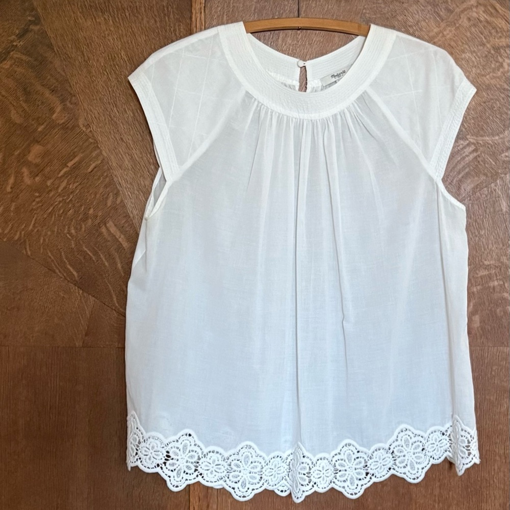 Madewell Eyelet Lace Hem Peasant Top cap sleeves cotton